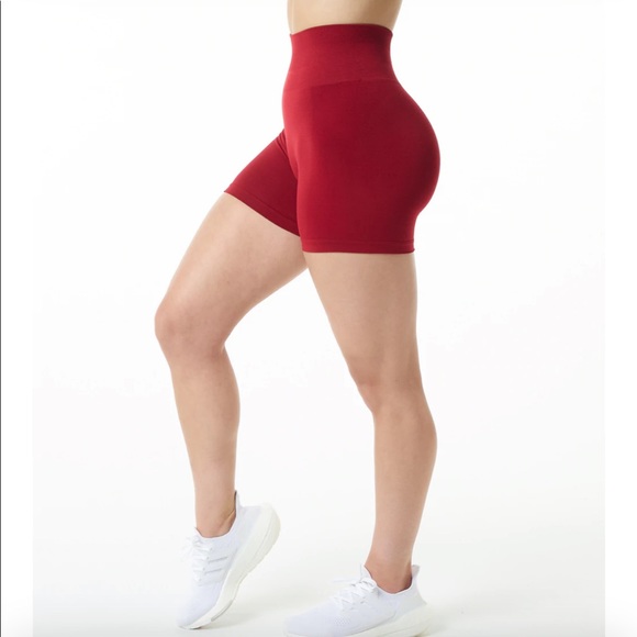 Alphalete Amplify Shorts - Picture 4 of 4